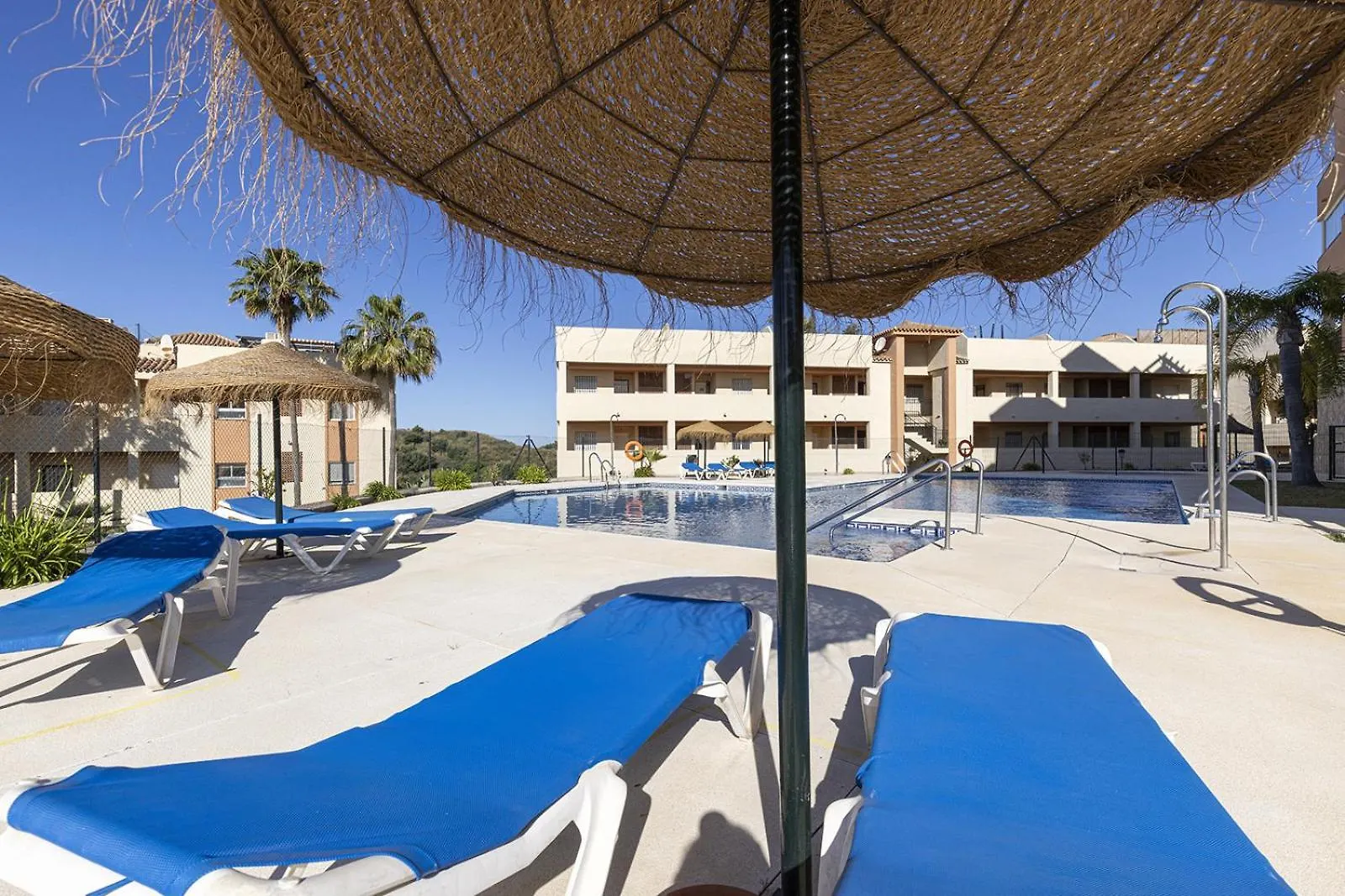 037 Relaxing Sea Views 2 Bed 2 Bath Mijas Calahonda Apt 0*,  España